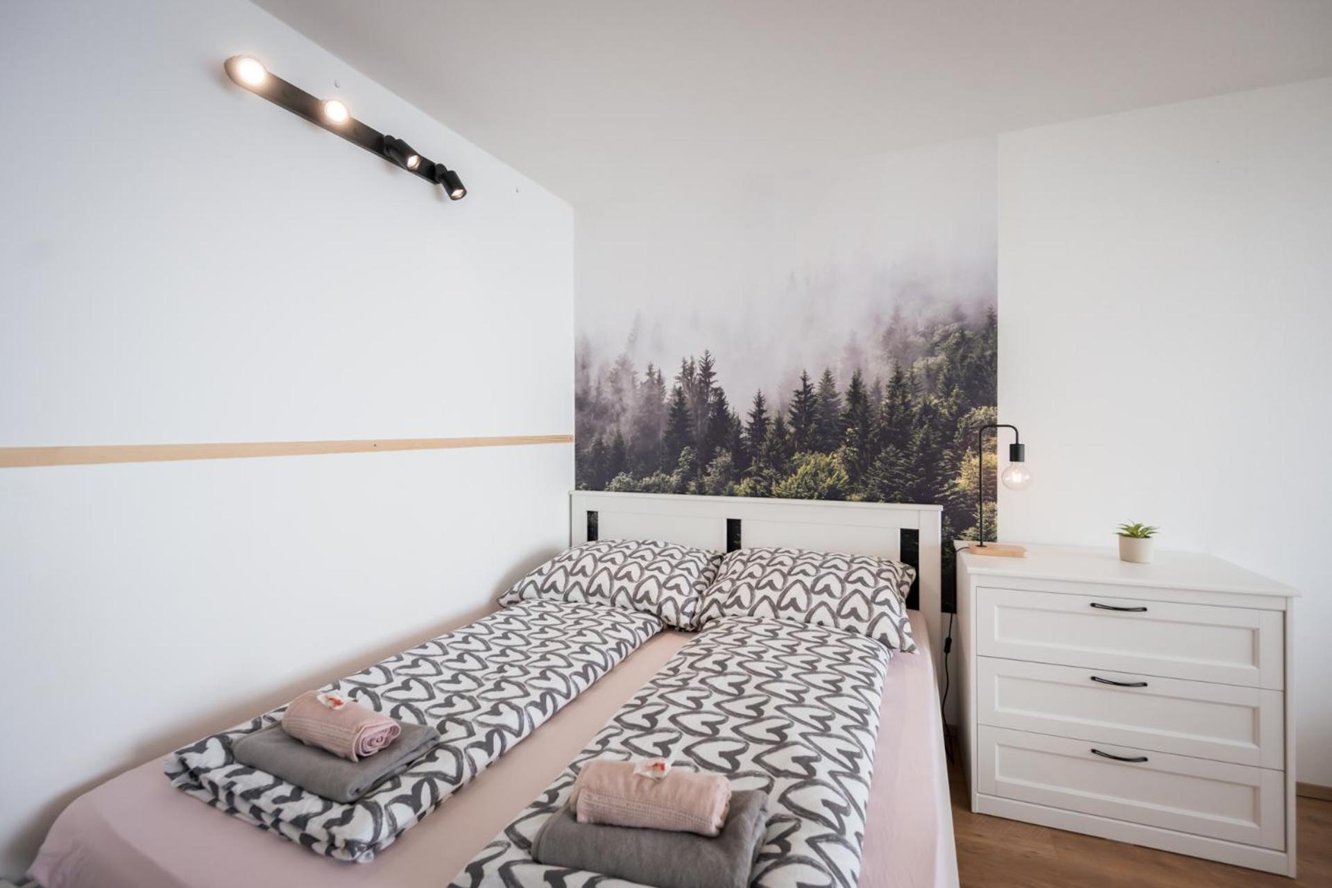 Mooki Mountain & Pool Gerlitzen Apartment Kanzelhohe Kültér fotó